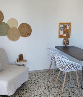 Agii Anargiri Apartamento | Angelique Όμορφο διαμέρισμα στο Porto Heli