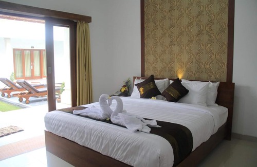 Seminyak Hotel | Anggie Stay