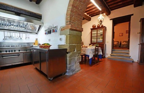 Tavernelle Villa | Luxury historic 7 bed villa in Tuscany. Sleeps 20