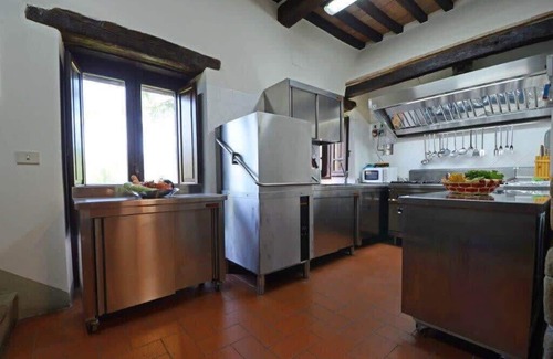 Tavernelle Villa | Luxury historic 7 bed villa in Tuscany. Sleeps 20