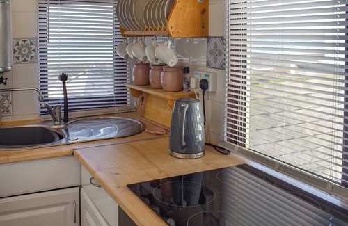 Colchester Cabaña | Angie's Beachside House