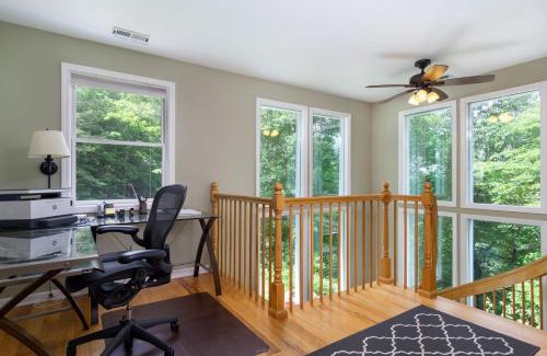 Fairview Casa | Angie's Mountain Overlook Hot Tub and Views!