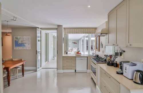 Chanteclair Casa | Angle Sea - large families, near Langbaai Beach