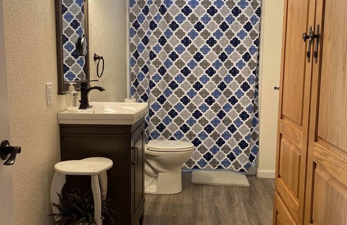 Howe Casa | Angler's Place at Pigeon Lake