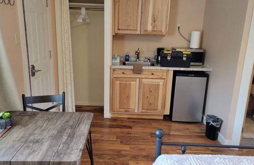 Dillon Apartamento | Angler Village #07 Studio w/2DBL beds & kitchenette