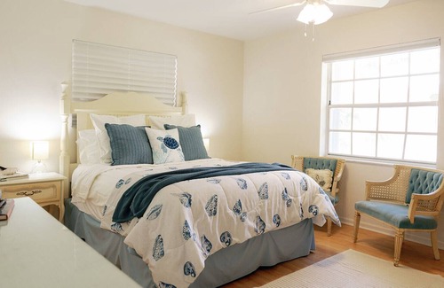 South Beach Casa | Anglers Cove Casita, Pool home and Walk to Beach