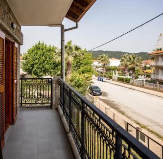 Stavros Apartamento | ANGO First Floor Apartment