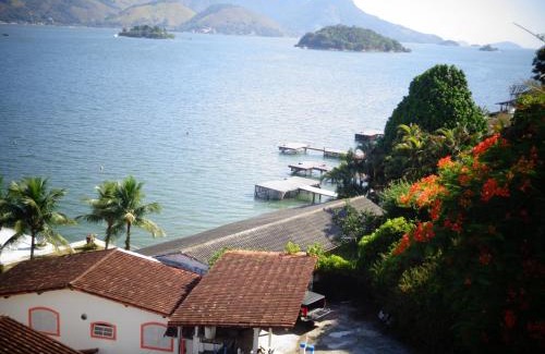 Caieira Apartamento | ANGRA PIER 99 Suites