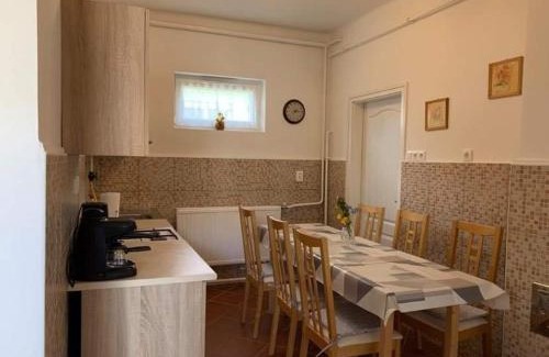 Badacsonytomaj Apartamento | Anikó nyaralóház