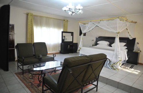 Lusaka Cabina | Anina's Executive Lodge