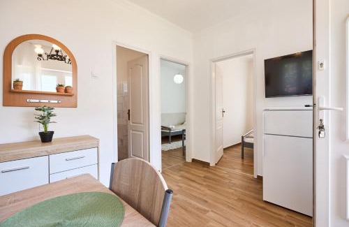 Hajduszoboszlo Apartamento | Anita-Lak kertes kis nyaralóház