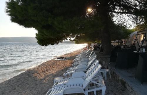 Seget Donji Apartamento | Aniva - 50 m from the sea