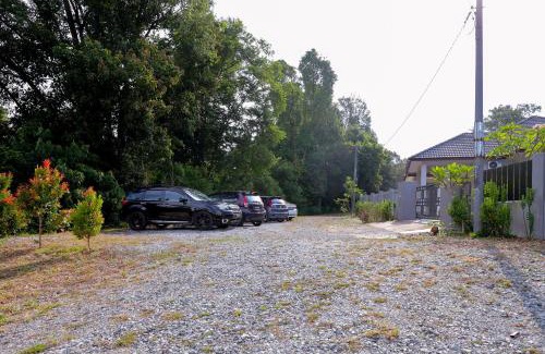 Kampung Durian Guling Casa | Anjung Homestay & Event
