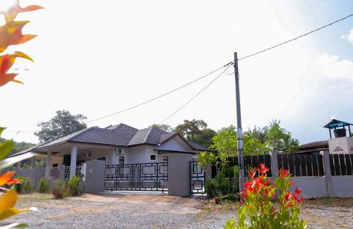 Kampung Durian Guling Casa | Anjung Homestay & Event