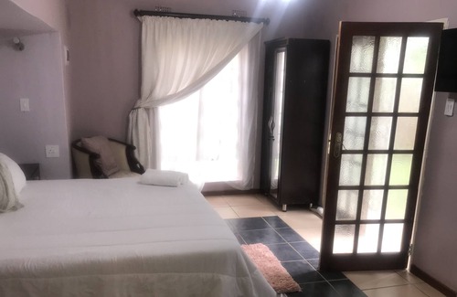 Giyani Casa | Ankuweni Guest Lodge