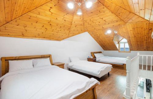 Nam Casa | anmyeondo gold hue pension