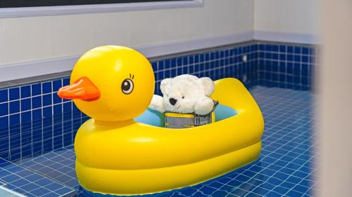Taean Casa | Anmyeondo Town 1967 Dog Pool Villa