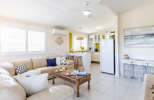 Anna Bay Casa | Anna Bay Beach Shack, 44 Ocean Avenue - fantastic 2 storey house with spectacular views