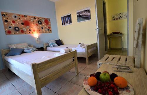 Laganas Apartamento | Anna Koralli Studios