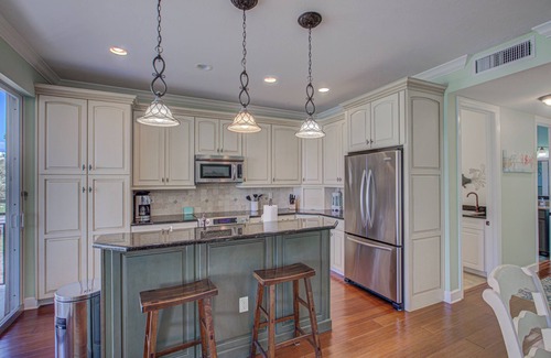 Bradenton Beach Casa | Anna Maria Island Beach Palace