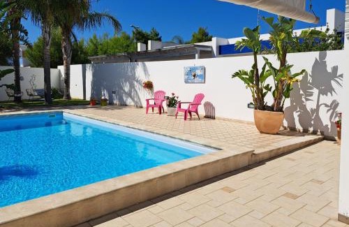 Torre dell'Orso Casa | Anna villetta con piscina