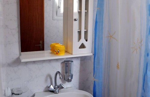 Adamas Casa | Anna Zisimos Rooms