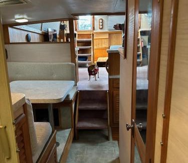 Parole Alquiler De Eote | Annapolis Boat Life - Overnight Stays
