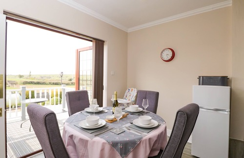 Stanton Drew Cabaña | ANNEX CHETNOLE, family friendly, character holiday cottage in Dundry