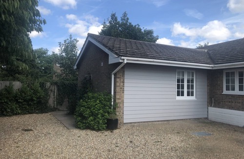 Mildenhall Casa | Annexe II 15 mins walk from Mildenhall Centre