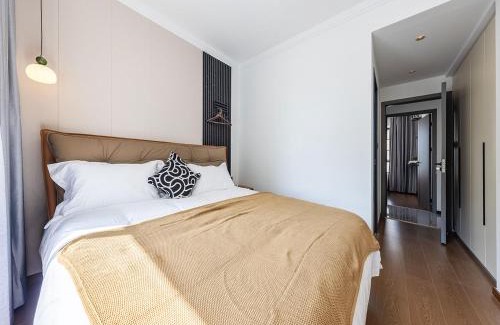 Panlong Apartamento | Annie 2704-only 260 metres from Metro Line 2 Exit C of BeiChun