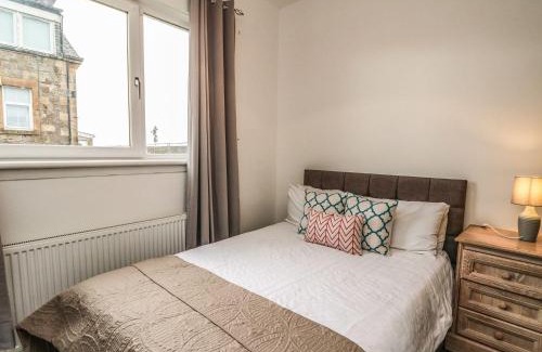 Helensburgh Casa | Annielea is a cosy 3 bed Cottage in Helensburgh