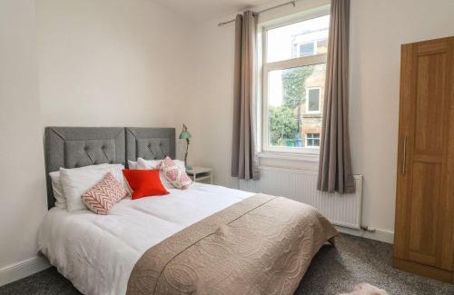 Helensburgh Casa | Annielea is a cosy 3 bed Cottage in Helensburgh