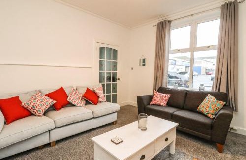 Helensburgh Casa | Annielea is a cosy 3 bed Cottage in Helensburgh