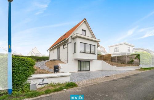 Sint-Idesbald Villa | Anno 2021 - Renovated coastal villa 150m from the beach
