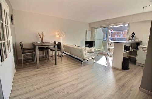 Hardelot-Plage Apartamento | Annonce Professionnelle. Appartement 2 Chambres Avec Balcon Petite vue Mer, à 50m de la Plage,.