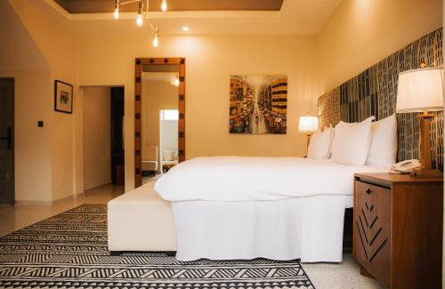 Elmina Hotel | AnoMansa Beach Resort at Elmina Bay