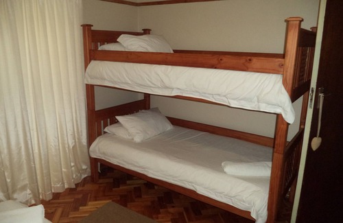 Bloemfontein Casa | Anri Guesthouse Self Catering Accommodation