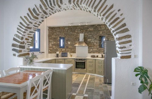 Nea Cryssi Akti Hotel | Anthemion Paros Villas & Suites