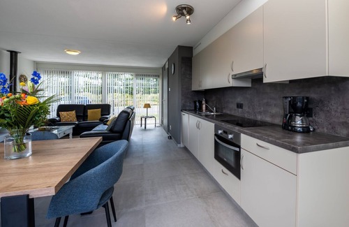 Hoofdplaat Casa | Antibes 288 - Kustpark Village Scaldia - Detached holiday home directly at the lake with spacious garden