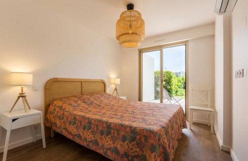 Plaine de la Brague Apartamento | Antibes Rez de Jardin, grande terrasse dans résidence avec piscine