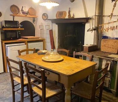 Parlasco Casa | Antica dimora tra i monti della Valsassina e il lago di Como!