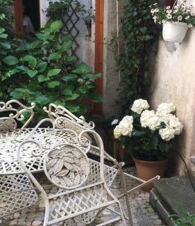 Parlasco Casa | Antica dimora tra i monti della Valsassina e il lago di Como!