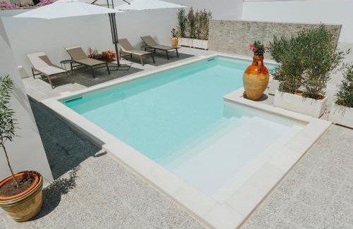 Lecce Cama Y Desayuno | ANTICA VILLA La Viola, Suite with private pool