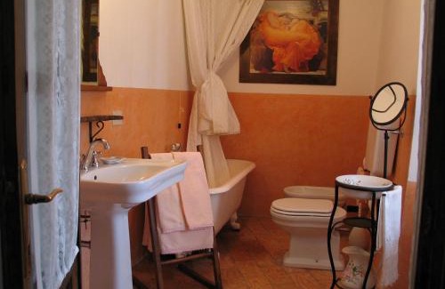 Casalzuigno Cama Y Desayuno | Antico Borgo Sanda Lago Maggiore