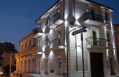 Mirto Apartamento | Antico Palazzo del Corso by Home Dardano