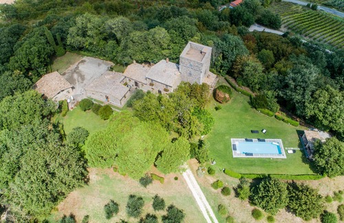 Castel Viscardo Casa | Casa de campo de lujo con piscina y más de 1000 años de historia