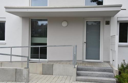 Leipheim Apartamento | Antike & Modern Deluxe 2 mit Terrasse