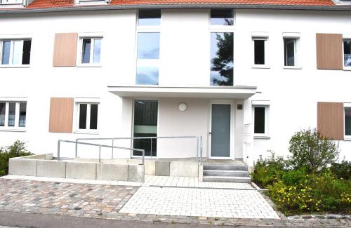 Leipheim Apartamento | Antike & Modern Deluxe 2 mit Terrasse