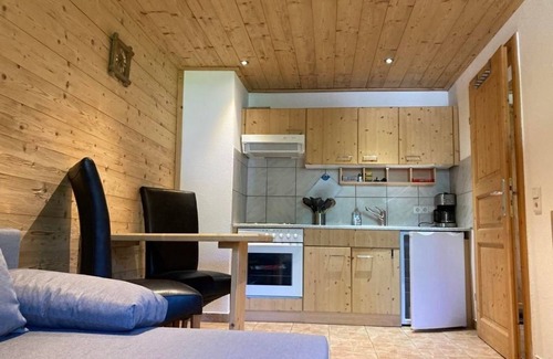 Leutasch Apartamento | Apartamento "Antikholz" con balcón - Öfnerhof