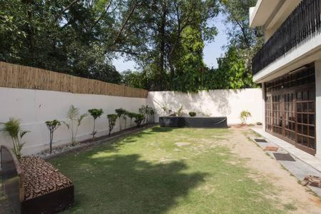 New Friends Colony Casa | Antilia Villa